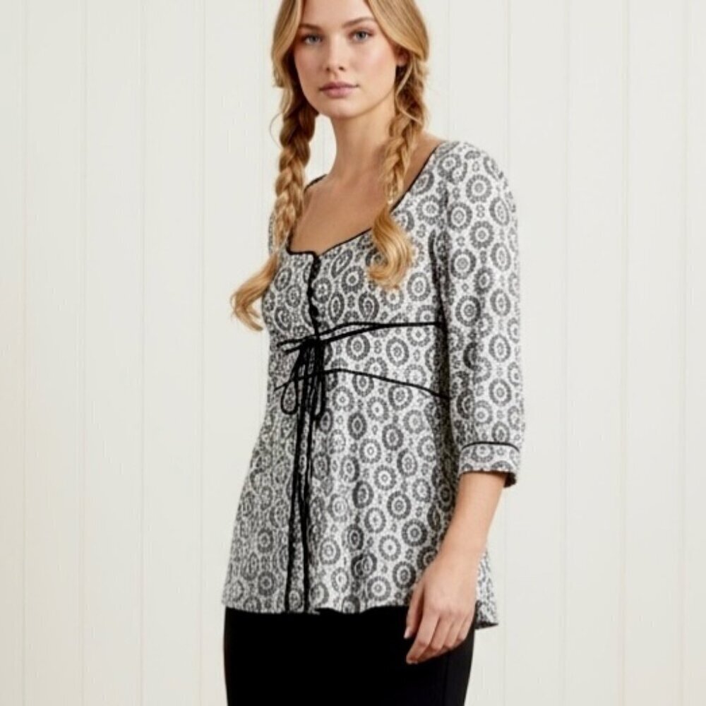 Anthropologie Odille Floral Top Sz.8 White Black Milkmaid Victorian Cottage